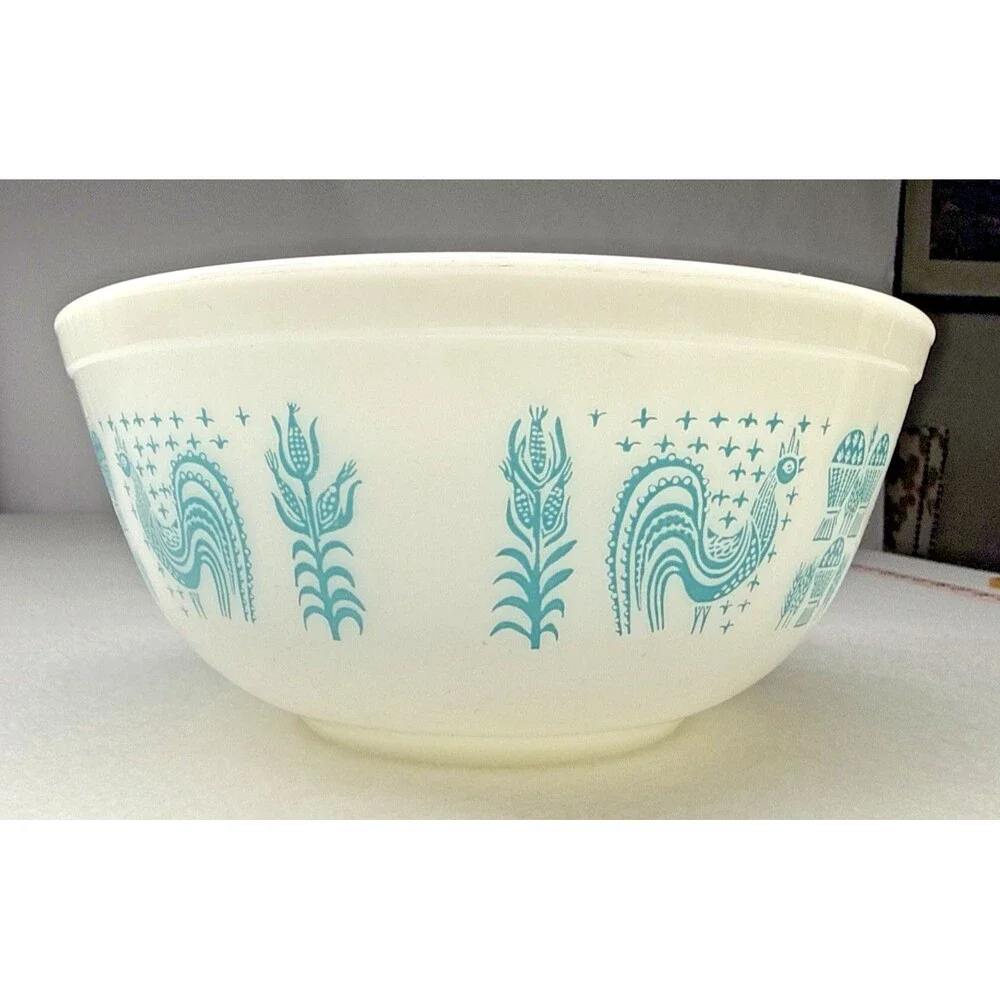 Pyrex 403 Amish Butterprint Cinderella Mixing Bowl 2.5 Qt Turquoise Vintage